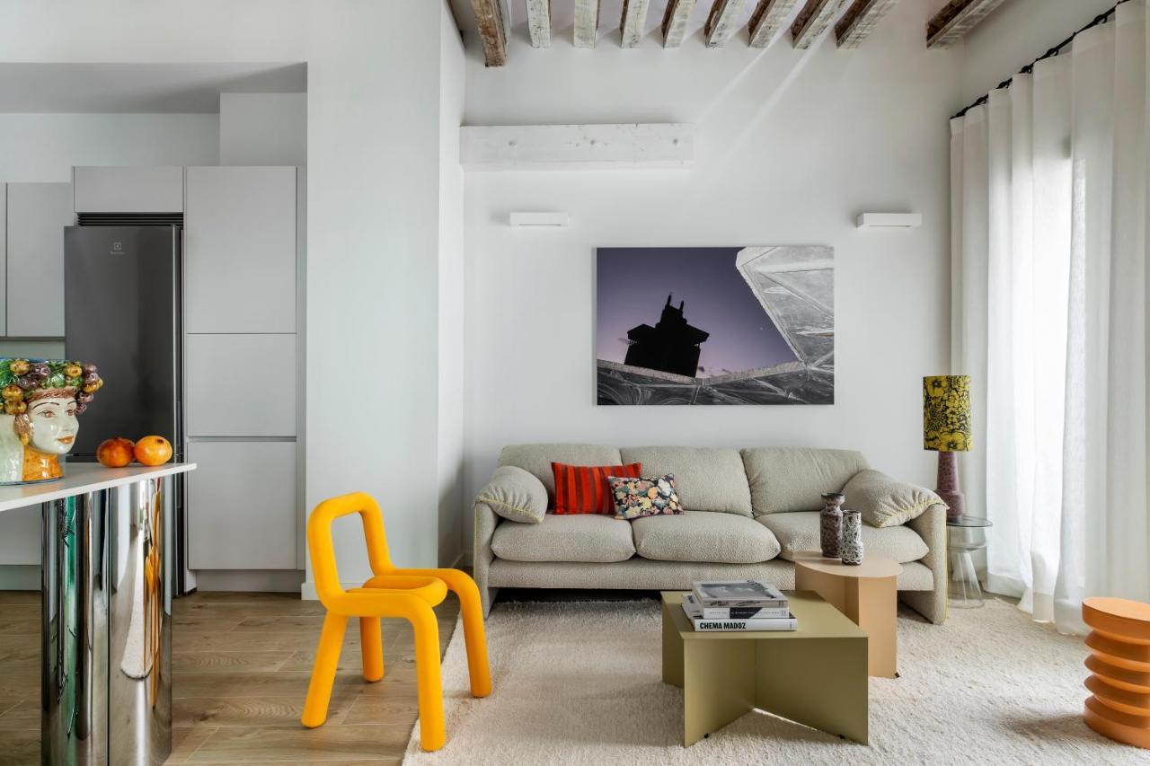 Calatrava - Darya Living Apartment มาดริด ภายนอก รูปภาพ