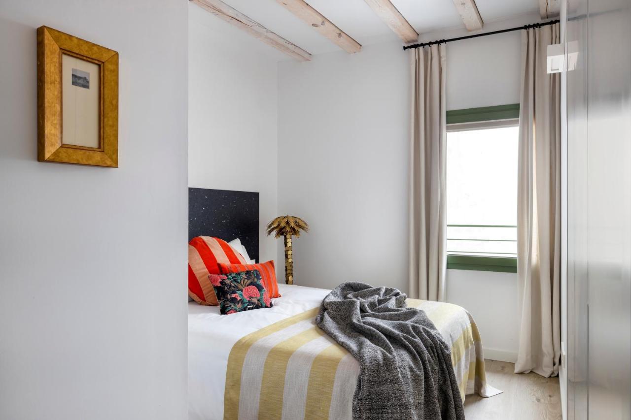 Calatrava - Darya Living Apartment มาดริด ภายนอก รูปภาพ