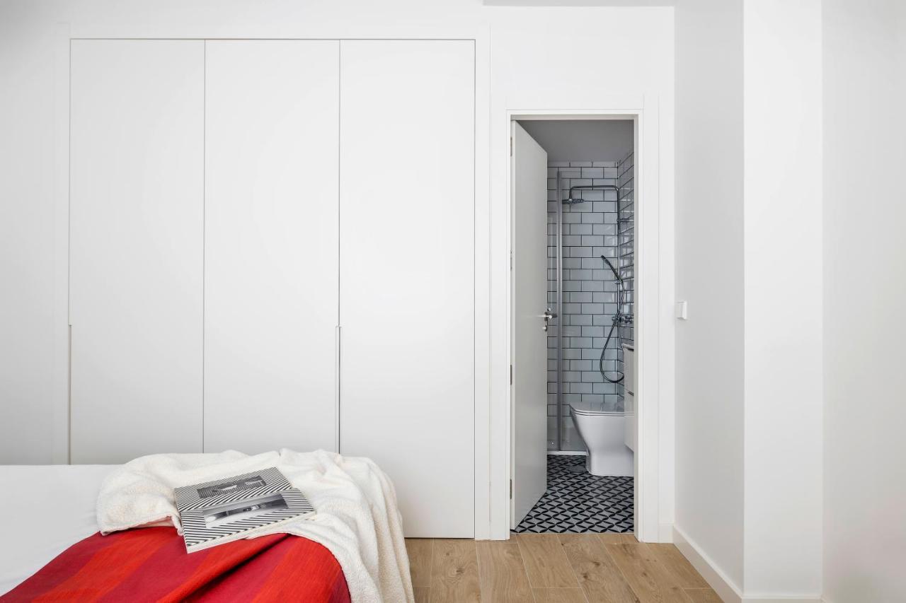 Calatrava - Darya Living Apartment มาดริด ภายนอก รูปภาพ